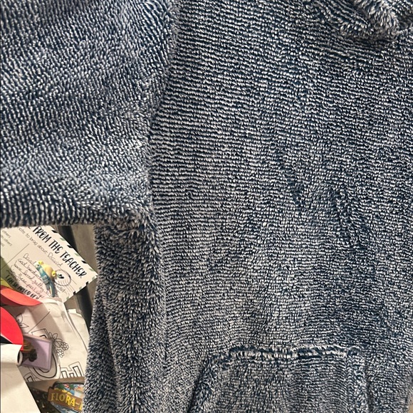 The North Face Textured Gray Hoodie - Picture 5 of 16